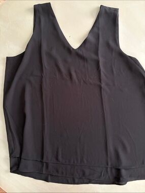 Ann Taylor Black V-Neck Sleeveless Shell Top